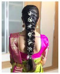 bandhani saree hairstyle