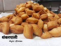 famous sweets of maharashtra